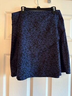 Eddie Bauer Navy and Black Floral Skirt